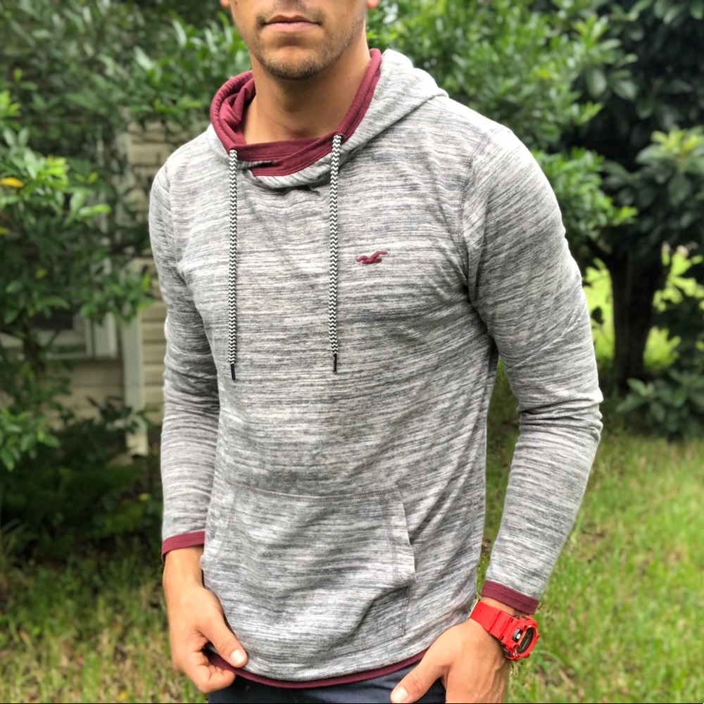 Hollister Men’s Grey and Red Pullover Hoodie